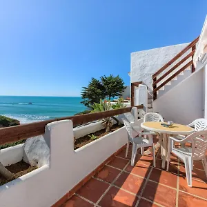 https://villas-flamenco-beach.es-andalucia.com
